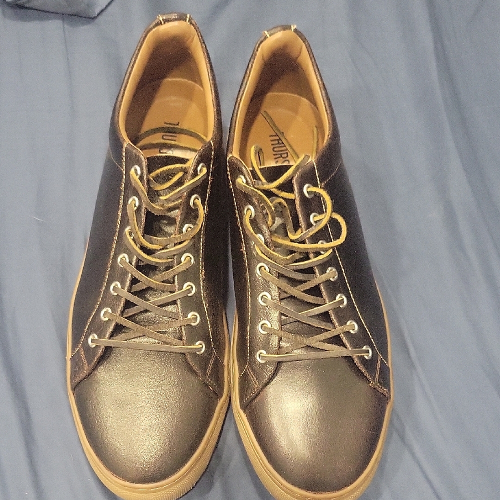 Thursday Brown Leather Sneakers